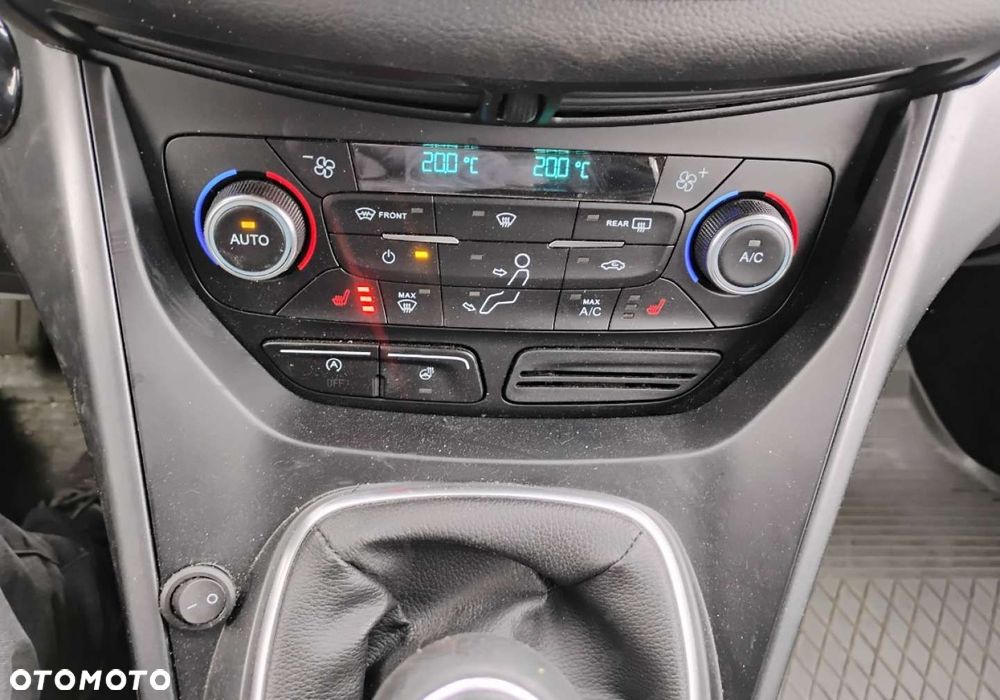 Ford Kuga - 14