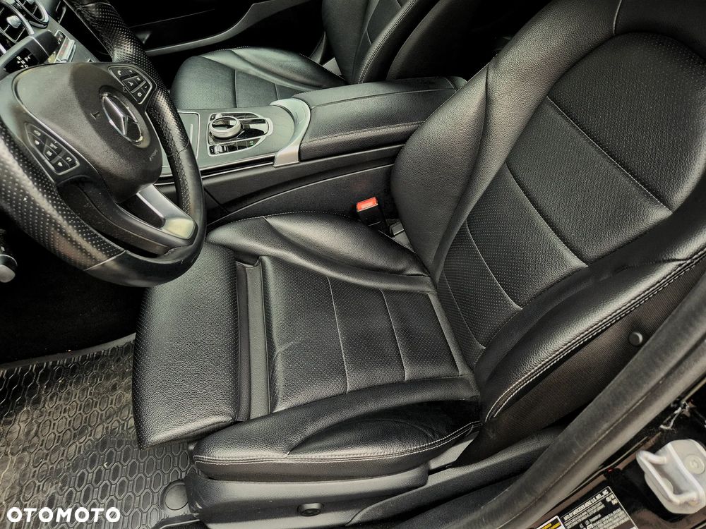 Mercedes-Benz Klasa C 300 9G-TRONIC - 10
