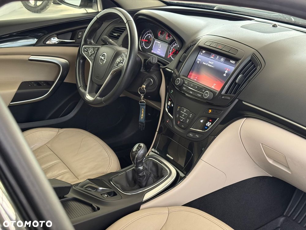Opel Insignia - 10
