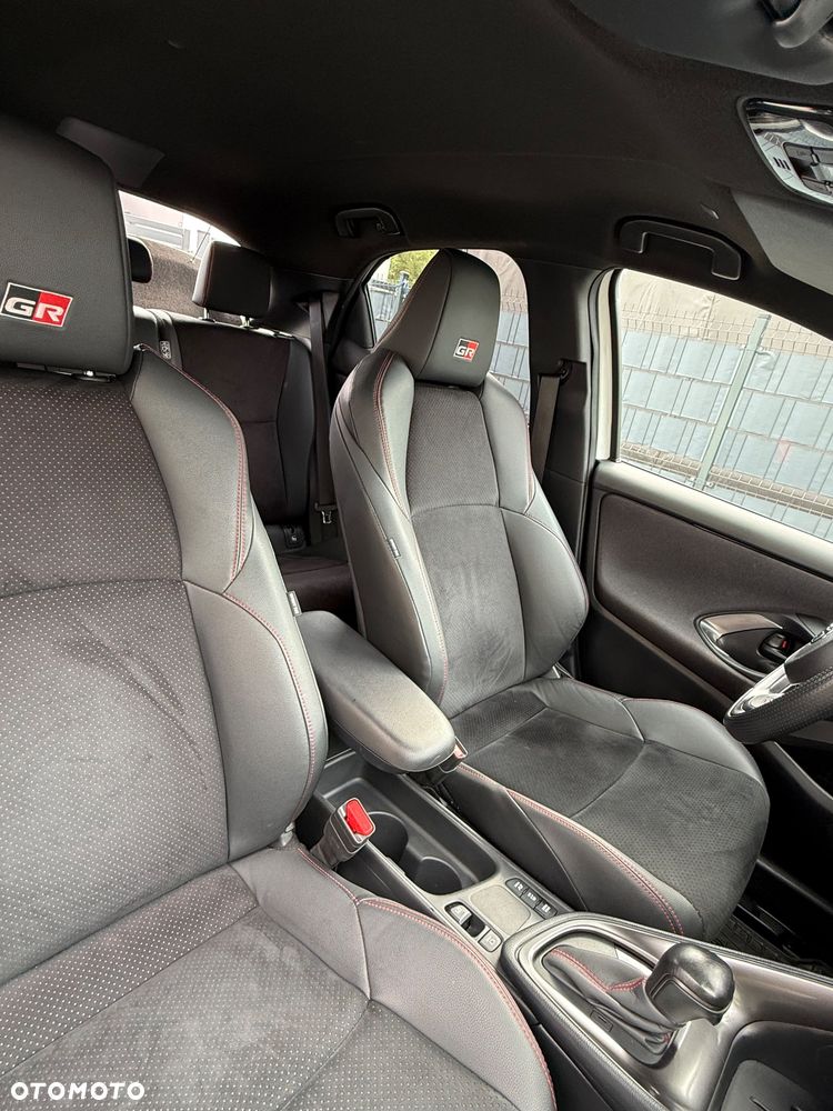 Toyota Yaris - 9