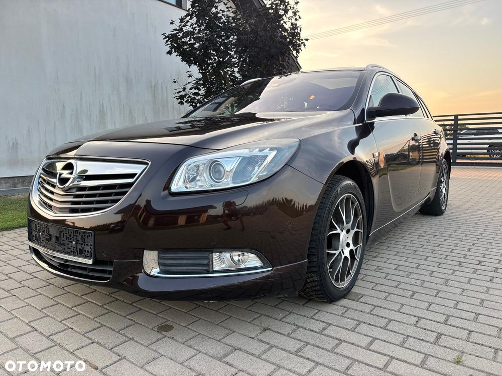 Opel Insignia 2.0 T SportsTourer 4x4 ecoFLEX Start/Stop Innovation - 2