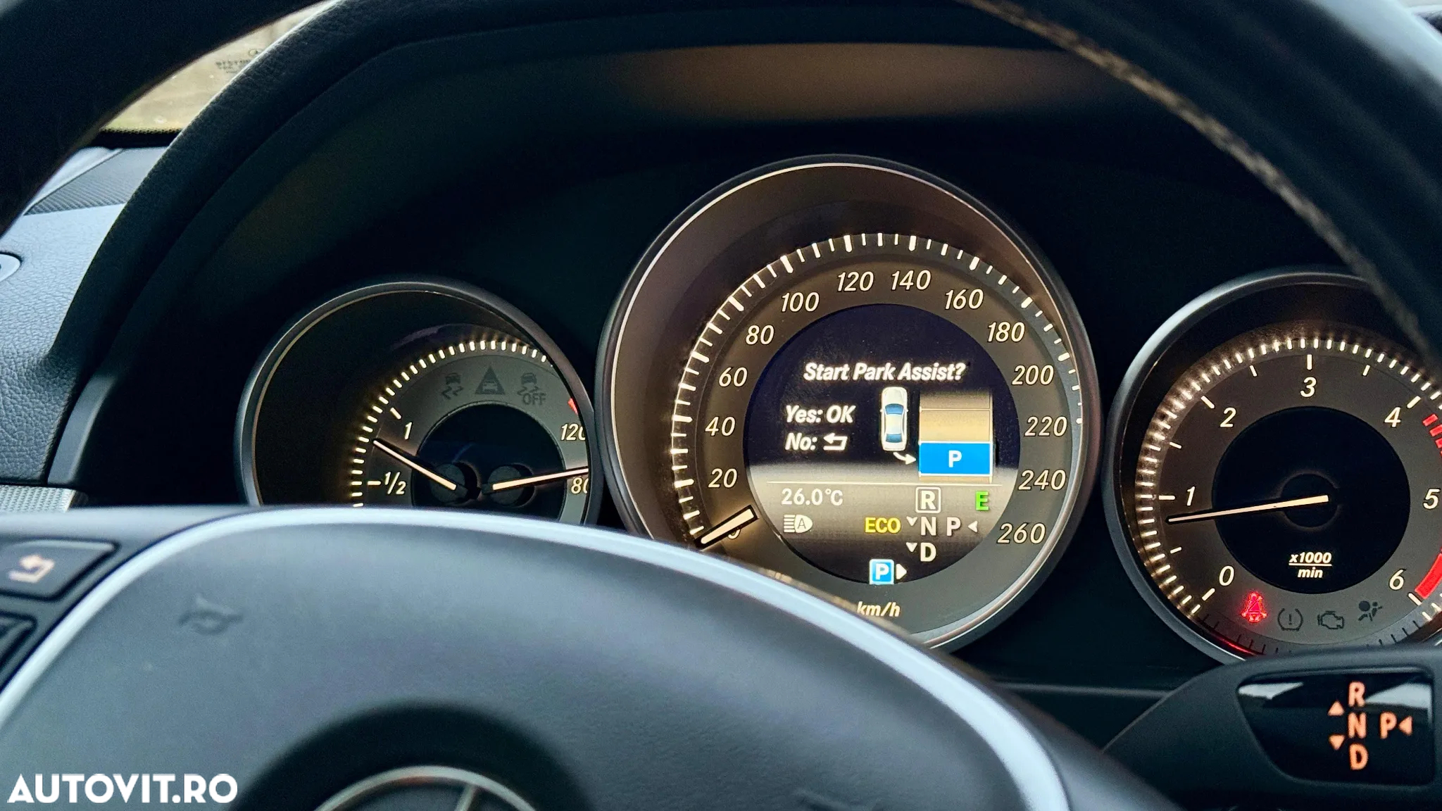 Mercedes-Benz E 250 BlueTEC 9G-TRONIC Avantgarde - 40