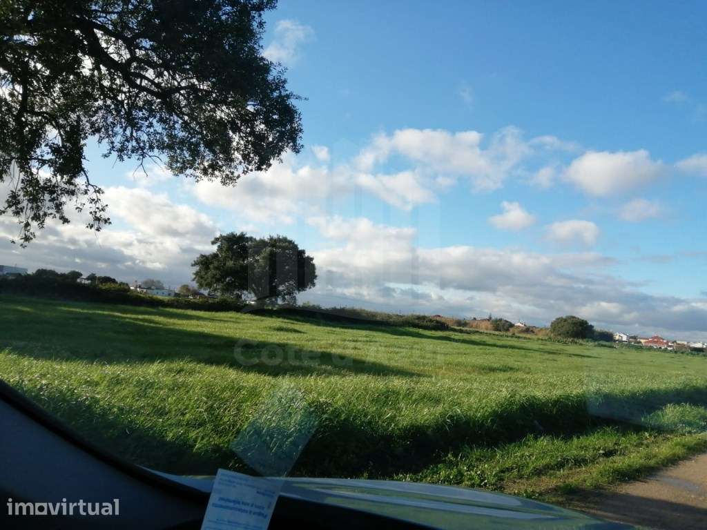 Terreno Rustico com uma área de 141m2 Urbana - Grande imagem: 4/8