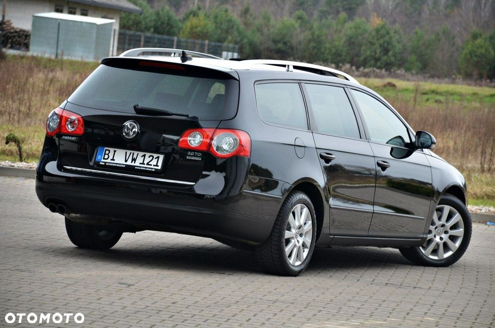 Volkswagen Passat - 11
