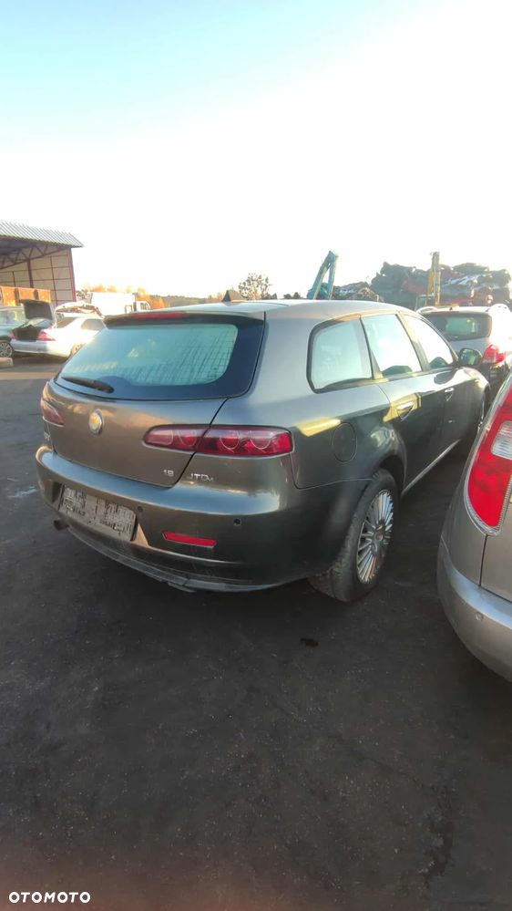 ALFA ROMEO 159 Sportwagon  2007 1.9 JTDM 16V 149KM 939 A2.000 - 4
