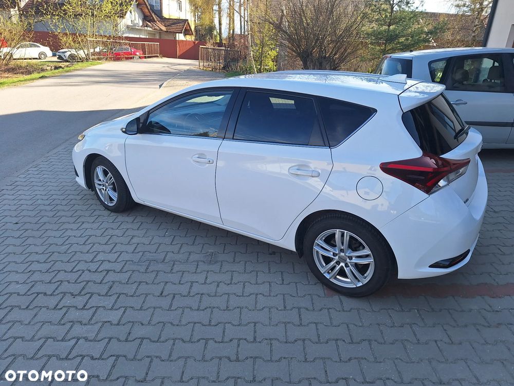 Toyota Auris 1.2 Turbo Design Edition - 14
