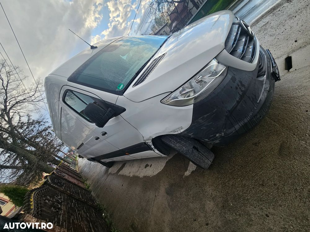 Mercedes-Benz Sprinter - 4