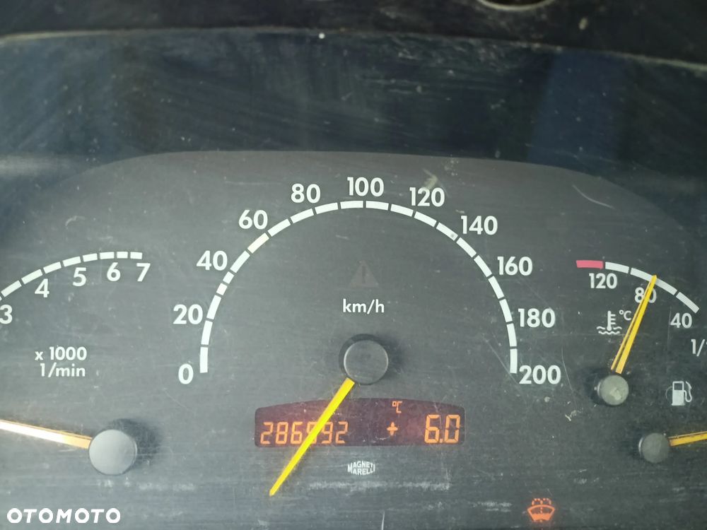 Mercedes-Benz Vito - 12