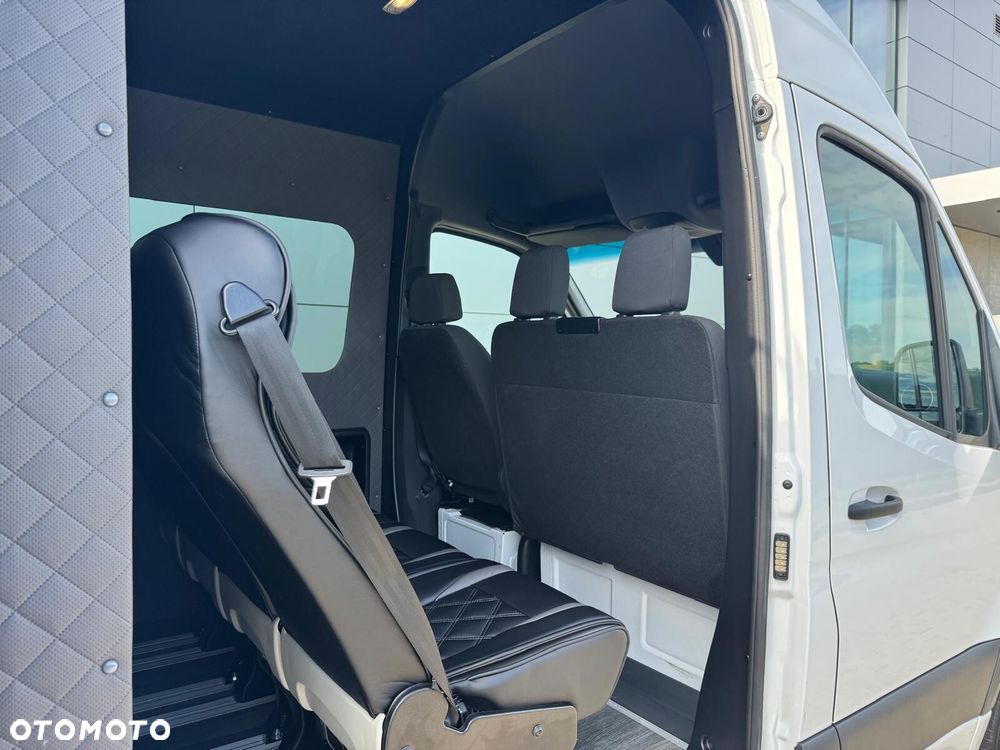 Mercedes-Benz Sprinter 317 - 20