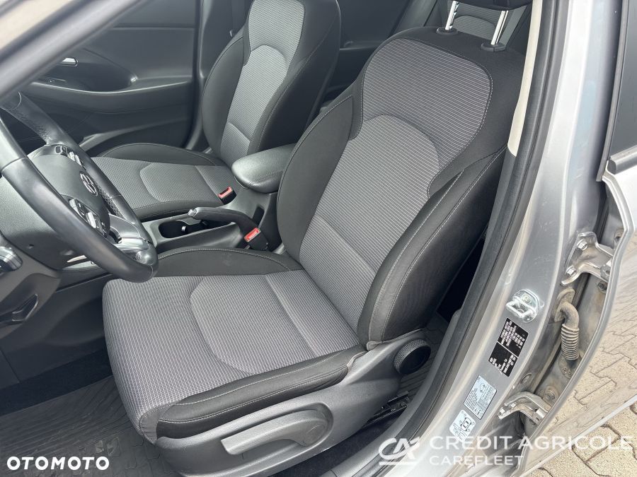 Hyundai i30 1.5 DPI Classic + - 13