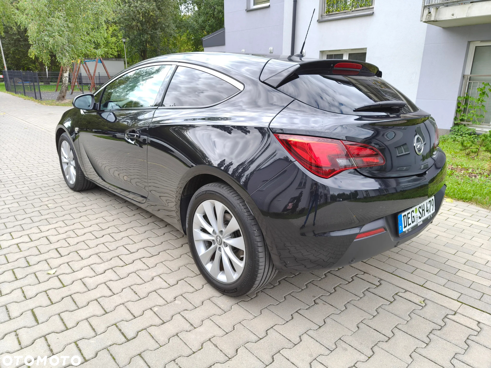 Opel Astra GTC 1.4 Turbo Active - 4