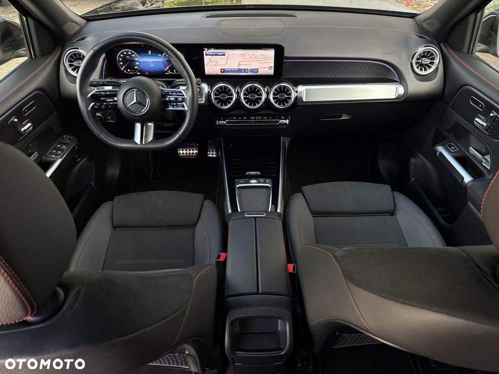 Mercedes-Benz GLB - 17