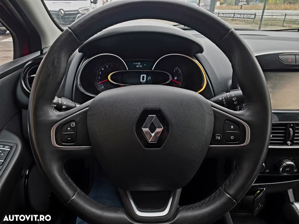 Renault Clio - 8