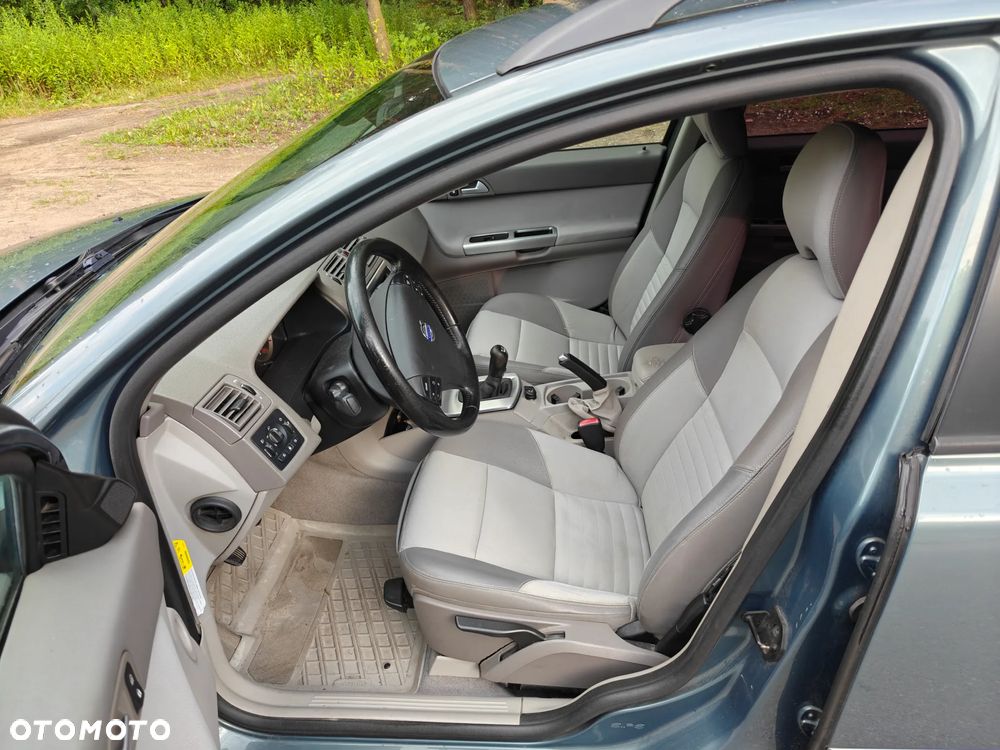 Volvo V50 2.0D Momentum - 32