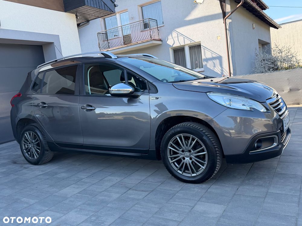 Peugeot 2008 1.6 BlueHDi Style - 10