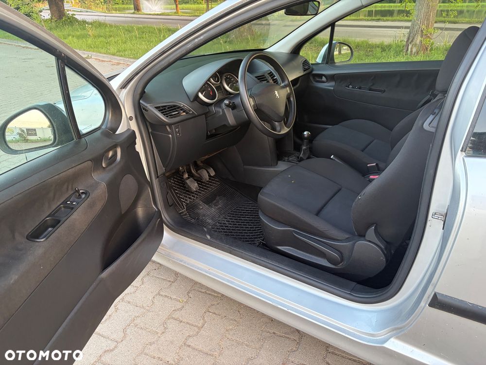 Peugeot 207 1.4 Access - 9
