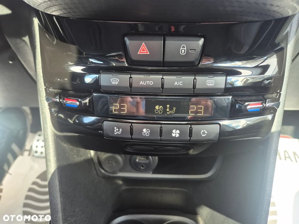 Peugeot 2008 PureTech 110 Stop&Start GT-Line Edition - 23