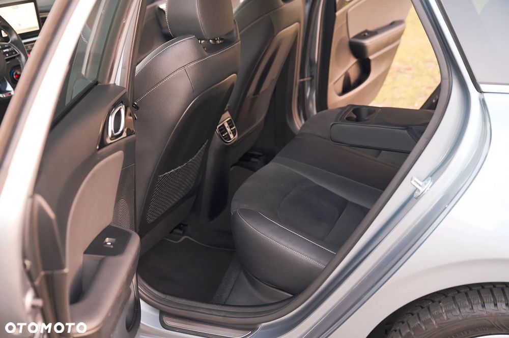 Kia Ceed 1.4 T-GDI DCT OPF GT Line - 20