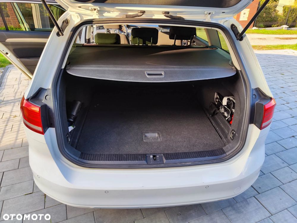 Volkswagen Passat 1.4 TSI BMT ACT Comfortline - 8