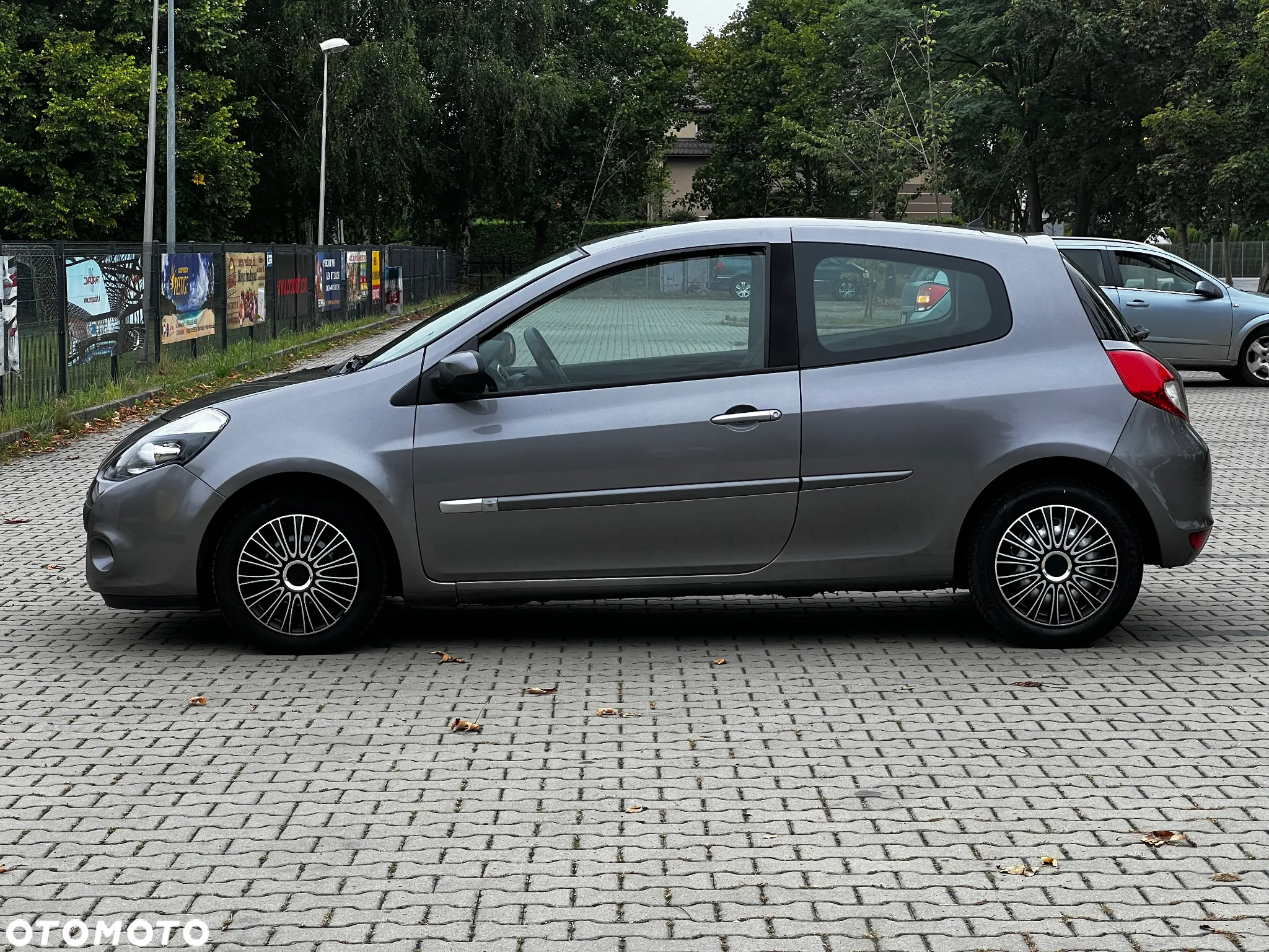 Renault Clio 1.2 16V 75 Dynamique - 3