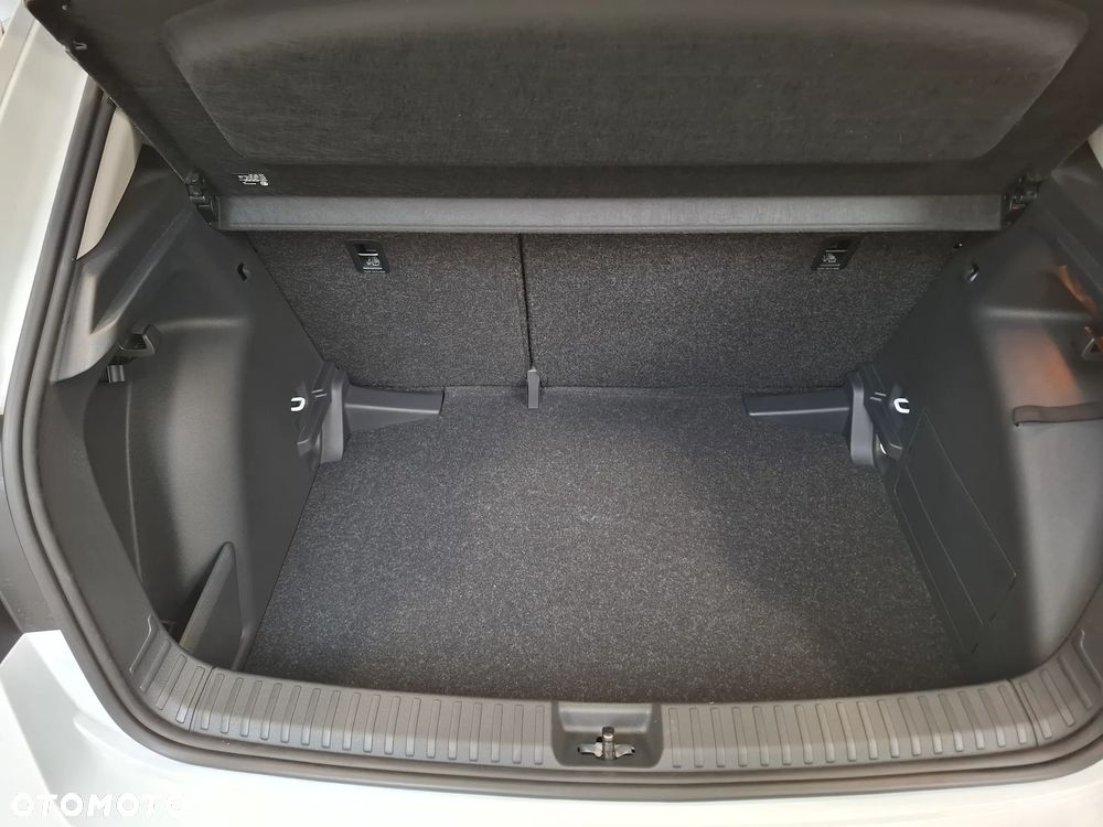 Skoda Fabia 1.0 Edition 130 - 8