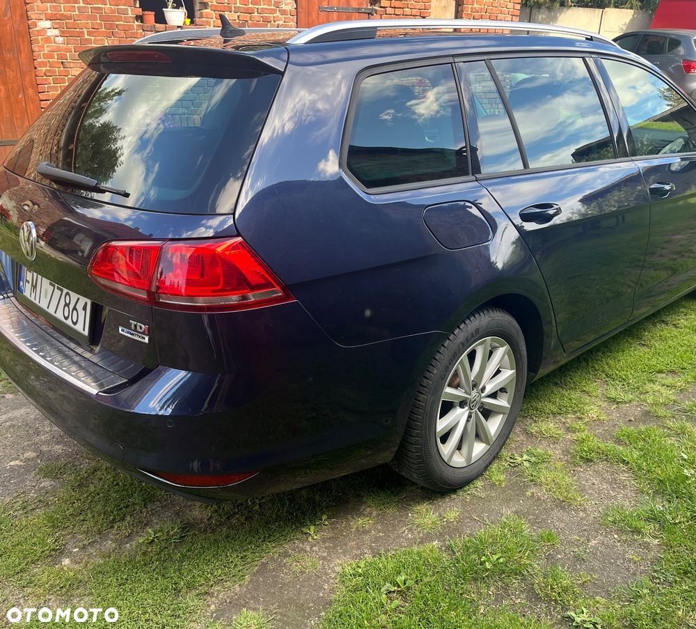 Volkswagen Golf - 6