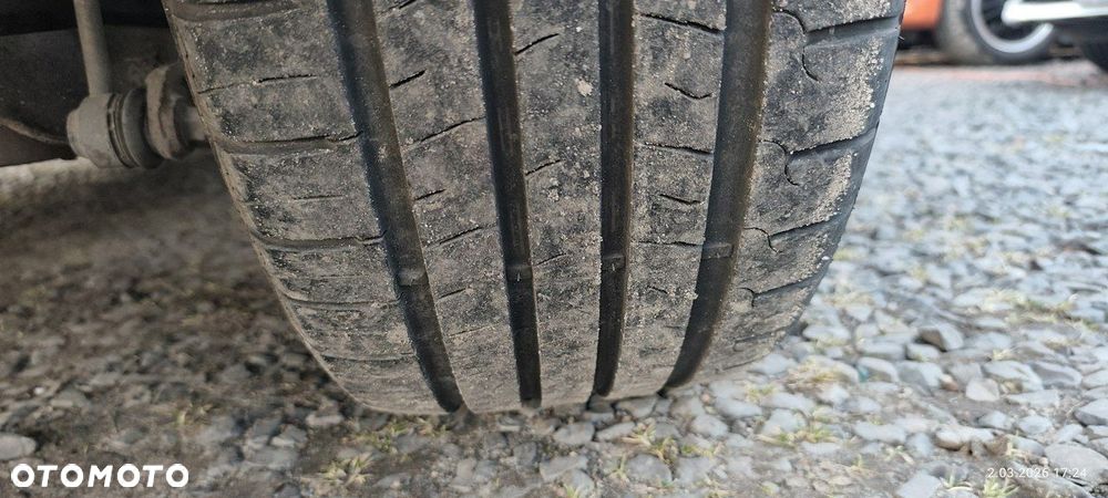 Ford Kuga 2.0 TDCi 2x4 Titanium - 25