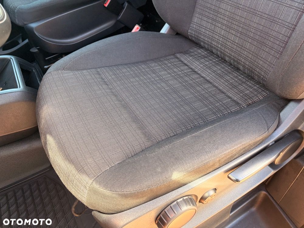 Mercedes-Benz Vito - 22