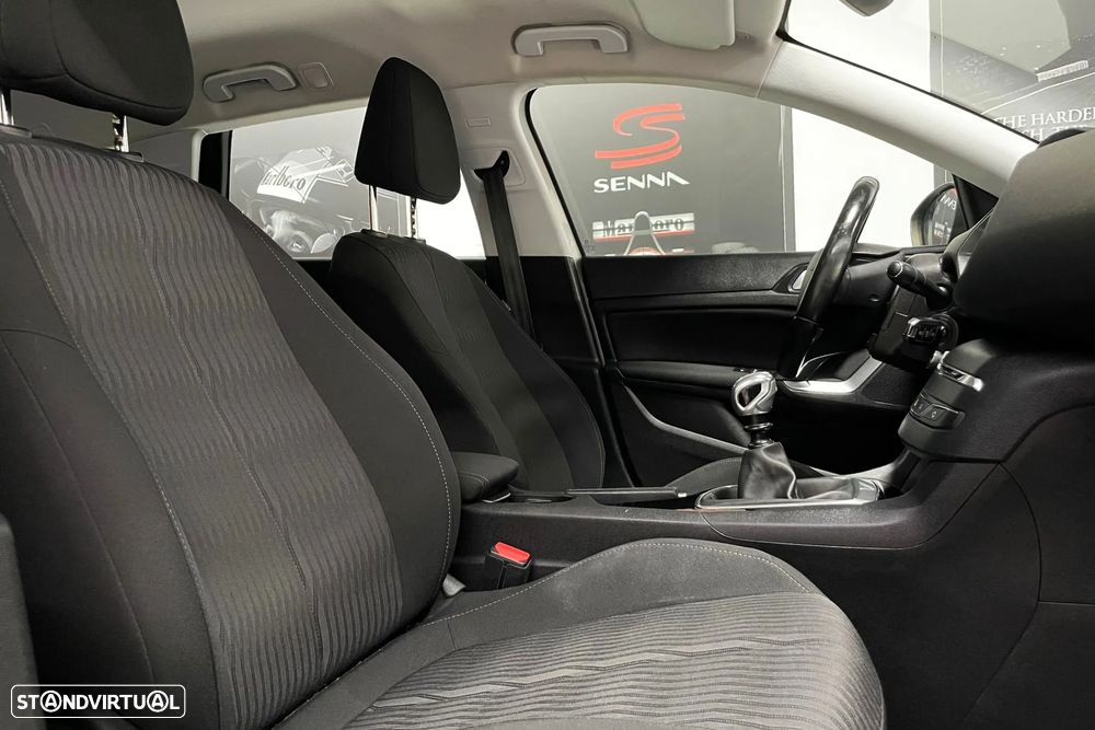 Peugeot 308 SW 1.6 BlueHDi Active - 27