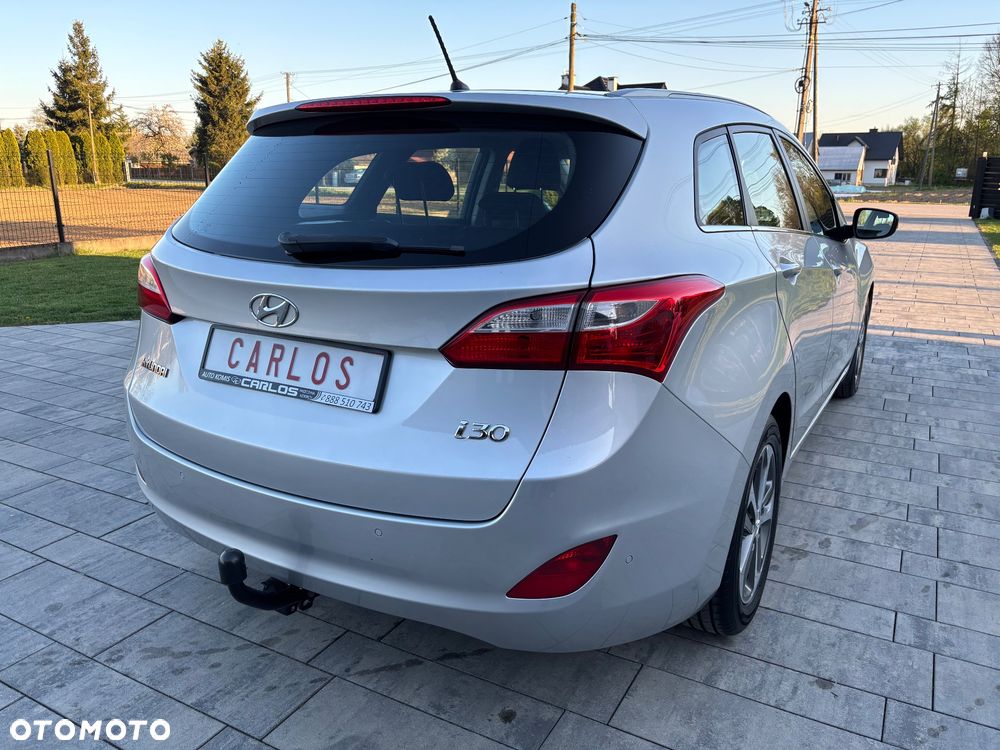 Hyundai i30 blue Kombi 1.6 GDi YES Silver - 8