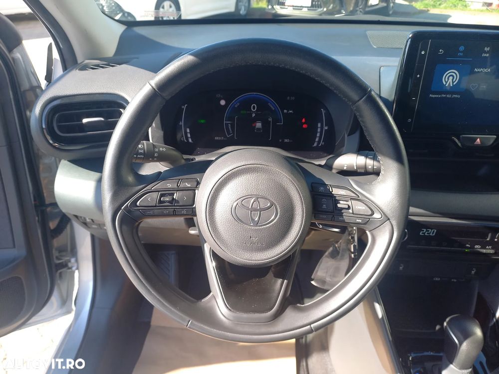 Toyota Yaris 1.5 116 CP HEV Business - 17