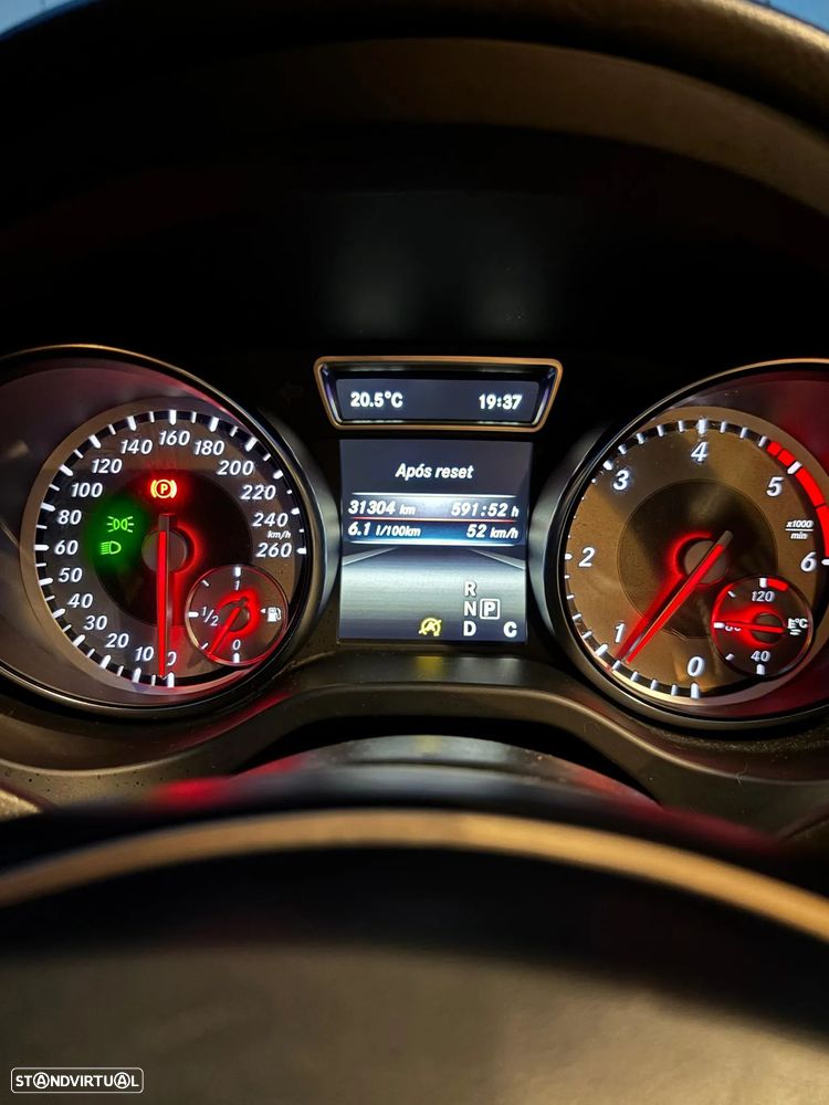 Mercedes-Benz CLA 200 d Urban Aut. - 12
