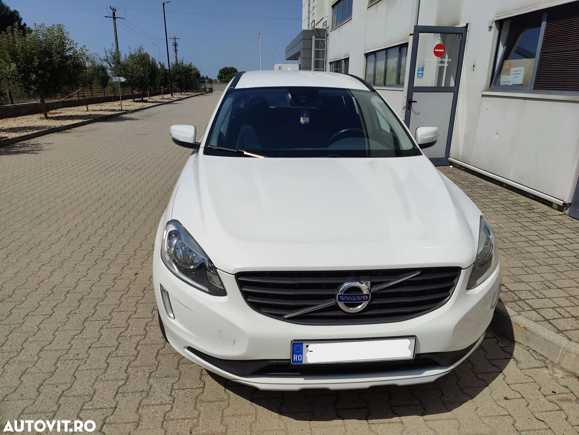 Volvo XC 60 D3 Geartronic Momentum - 1