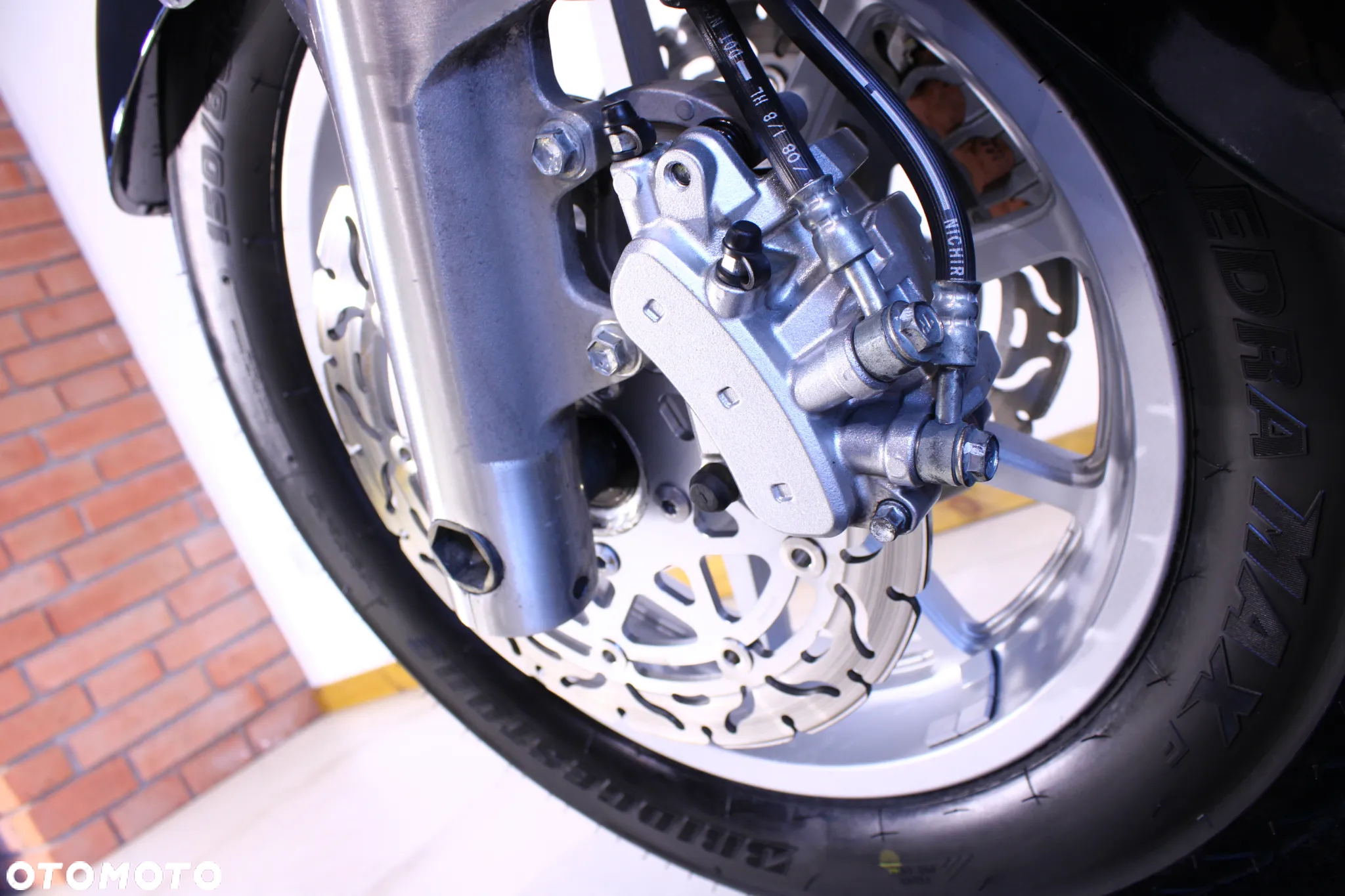 Suzuki Intruder - 27