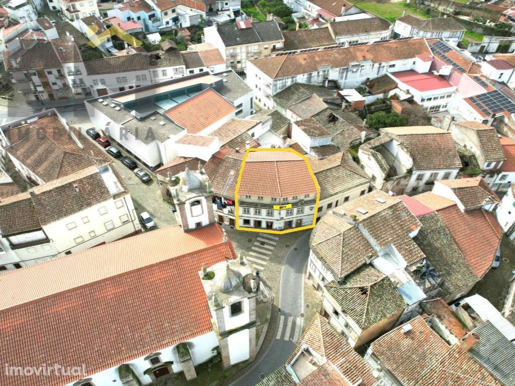 Oportunidade Única de Investimento no Centro de Alcains - Grande imagem: 3/22