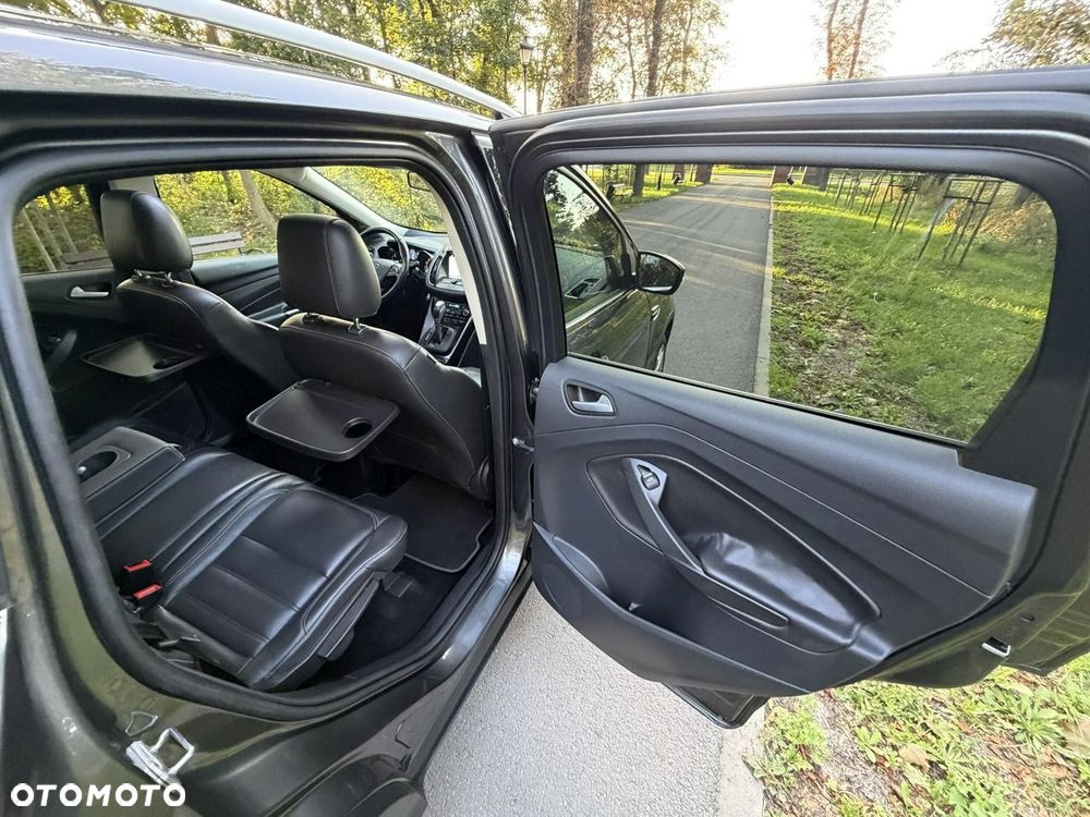 Ford Kuga - 31