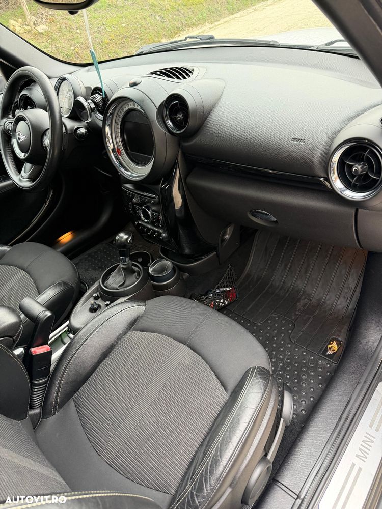 Mini Countryman - 11