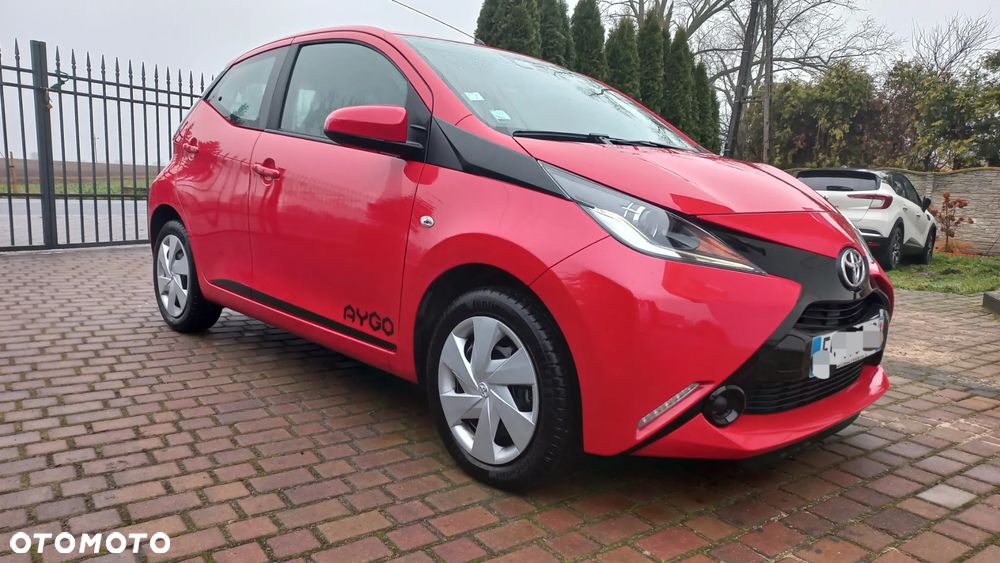 Toyota Aygo x-play Edition S+ - 10