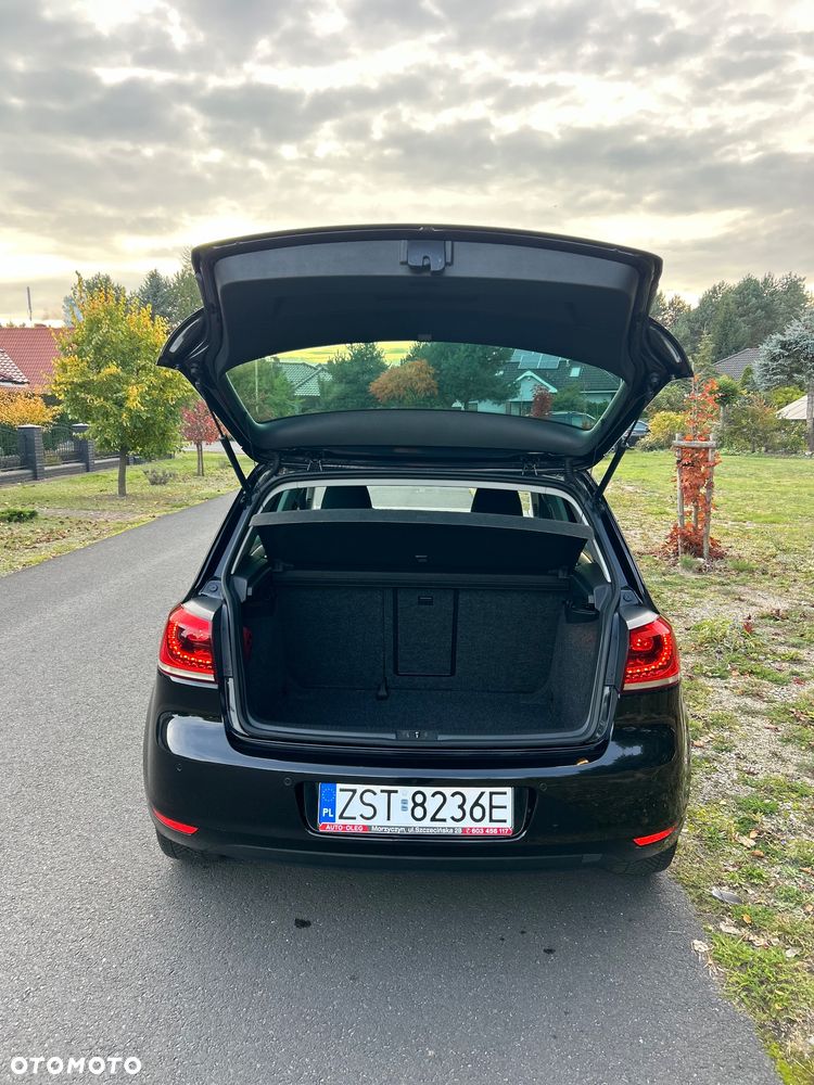 Volkswagen Golf - 25