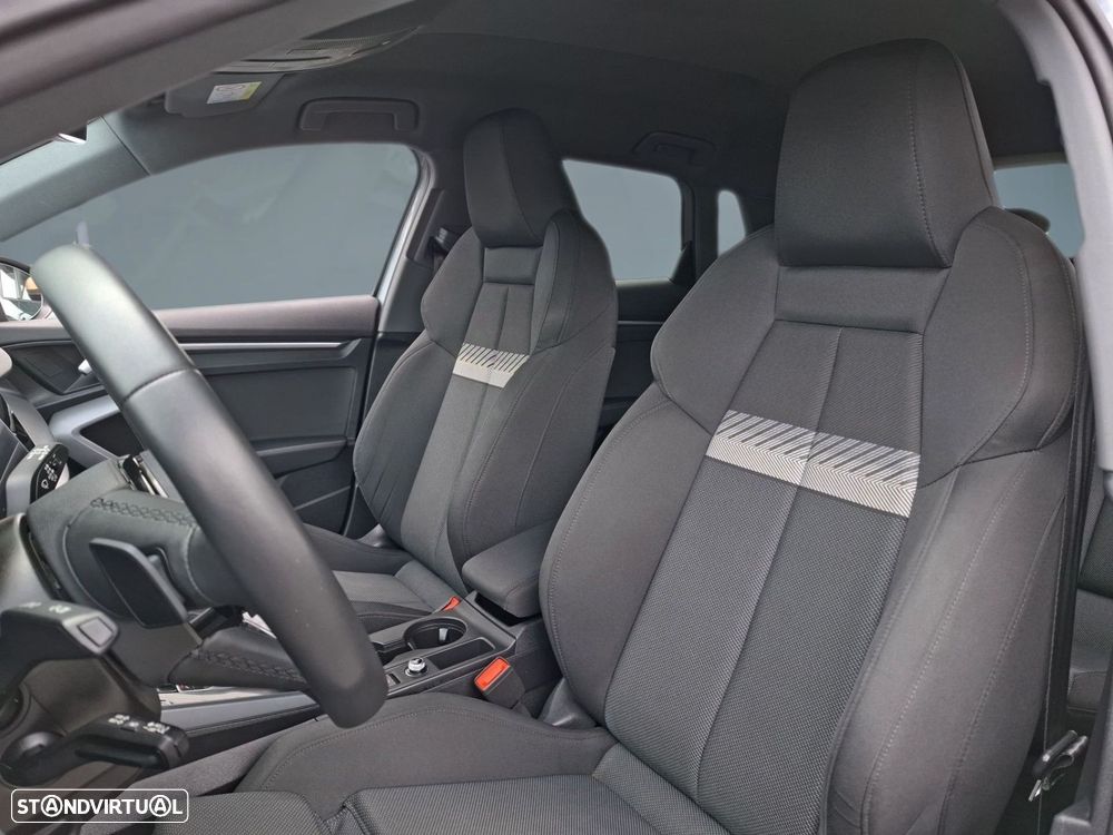 Audi A3 Sportback 30 TFSI Advanced S tronic - 3