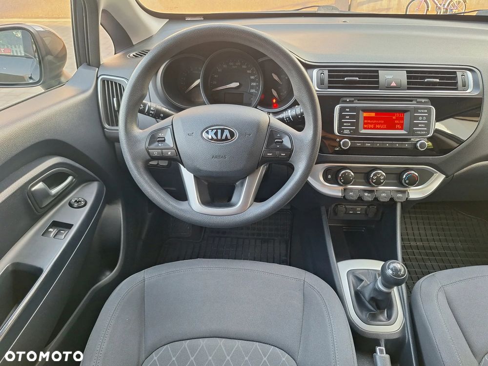 Kia Rio 1.2 L Business Line - 25