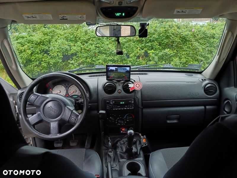 Jeep Cherokee - 5