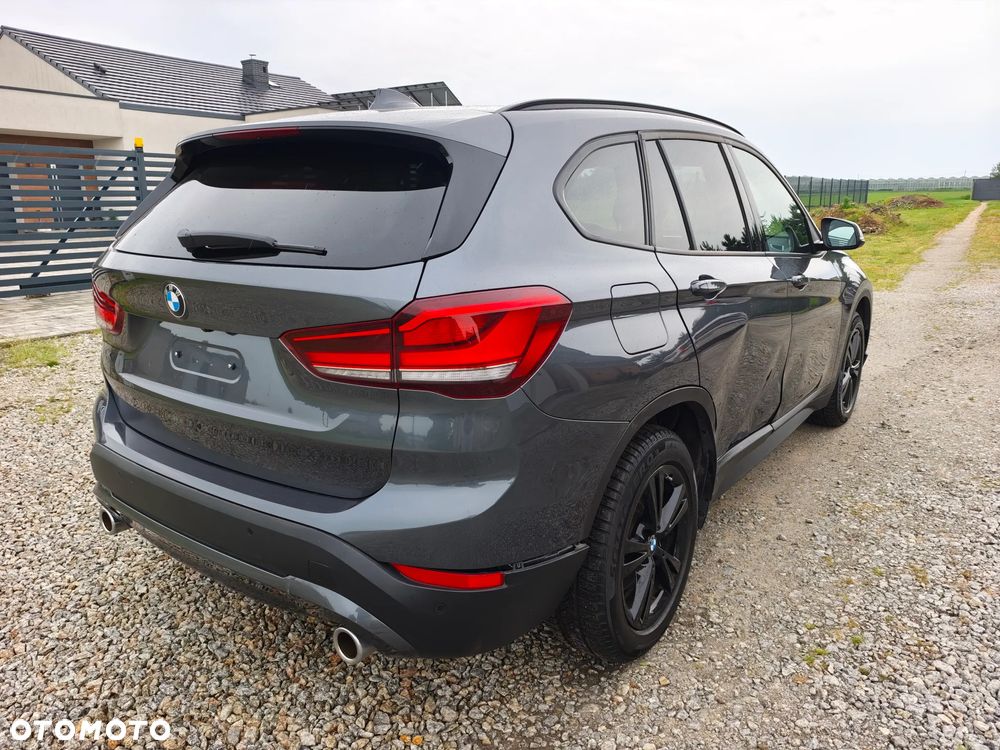BMW X1 sDrive20i Advantage - 5