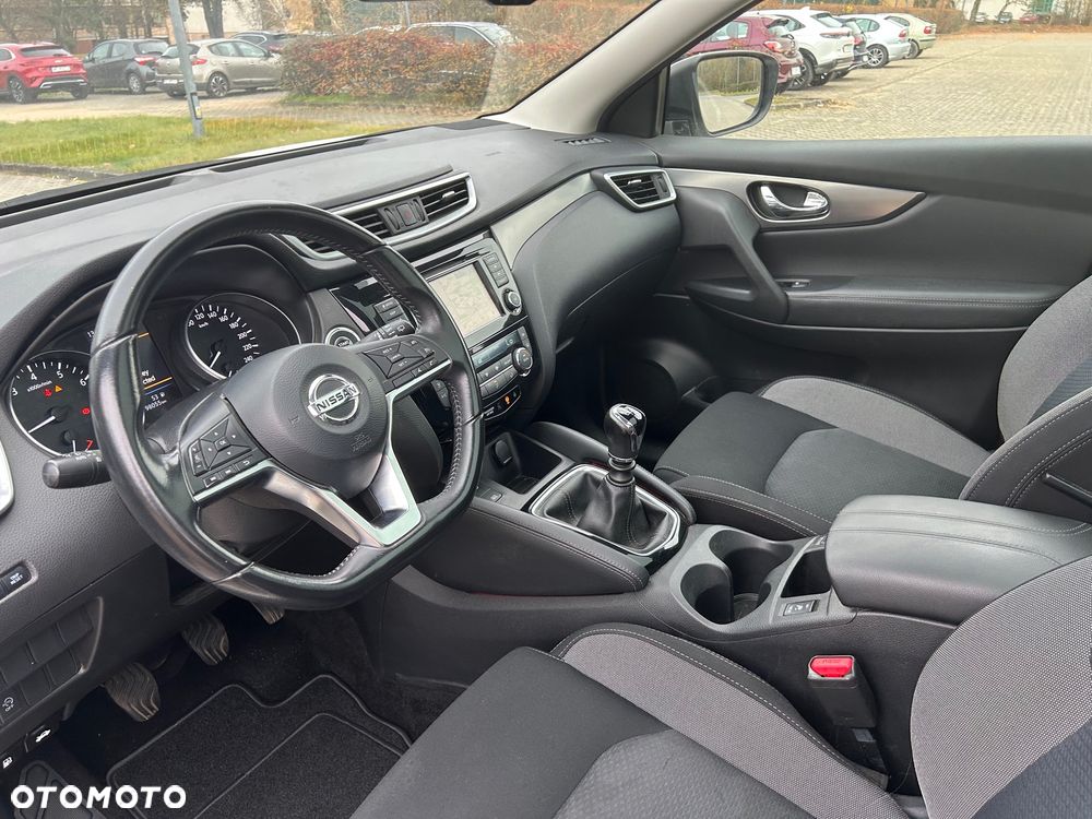 Nissan Qashqai 1.3 DIG-T N-CONNECTA - 13