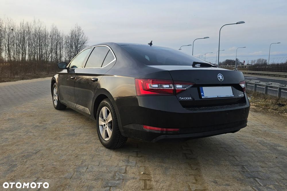 Skoda Superb 1.8 TSI Ambition - 4