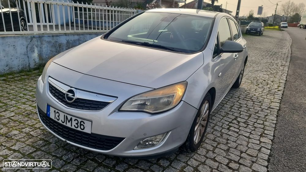 Opel Astra 1.7 CDTI Cosmo - 1