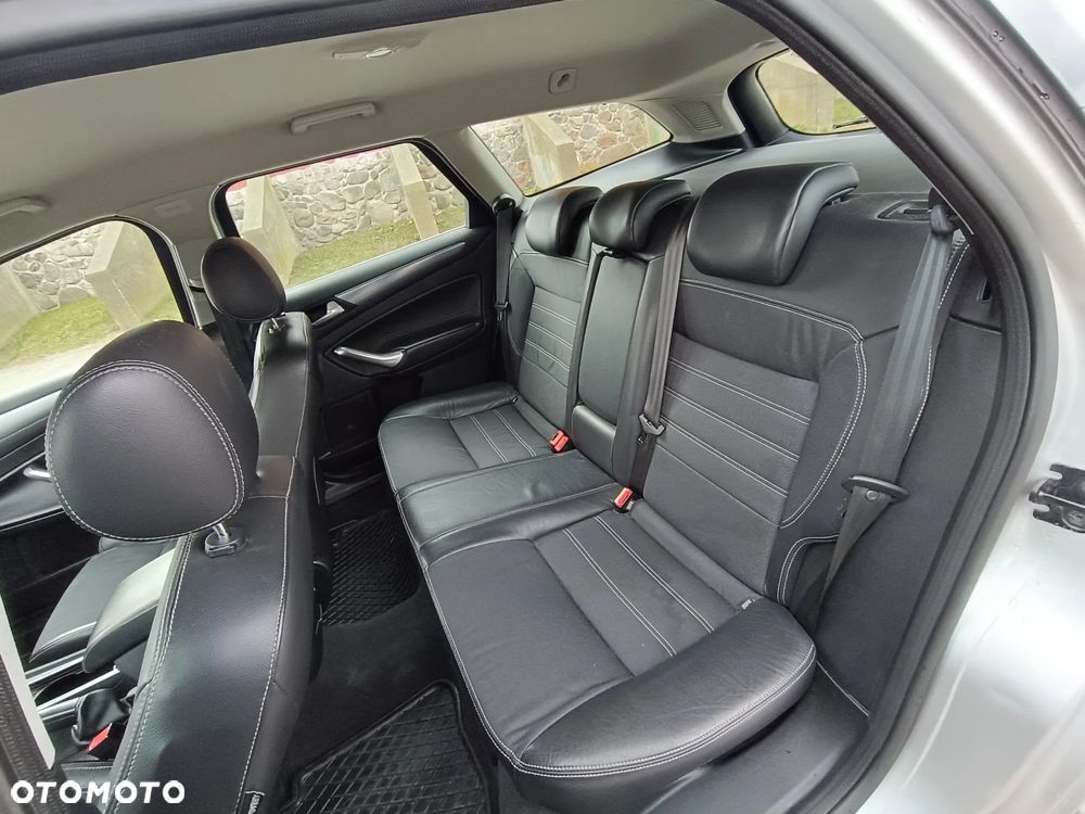 Ford Mondeo 2.0 TDCi Ambiente - 24