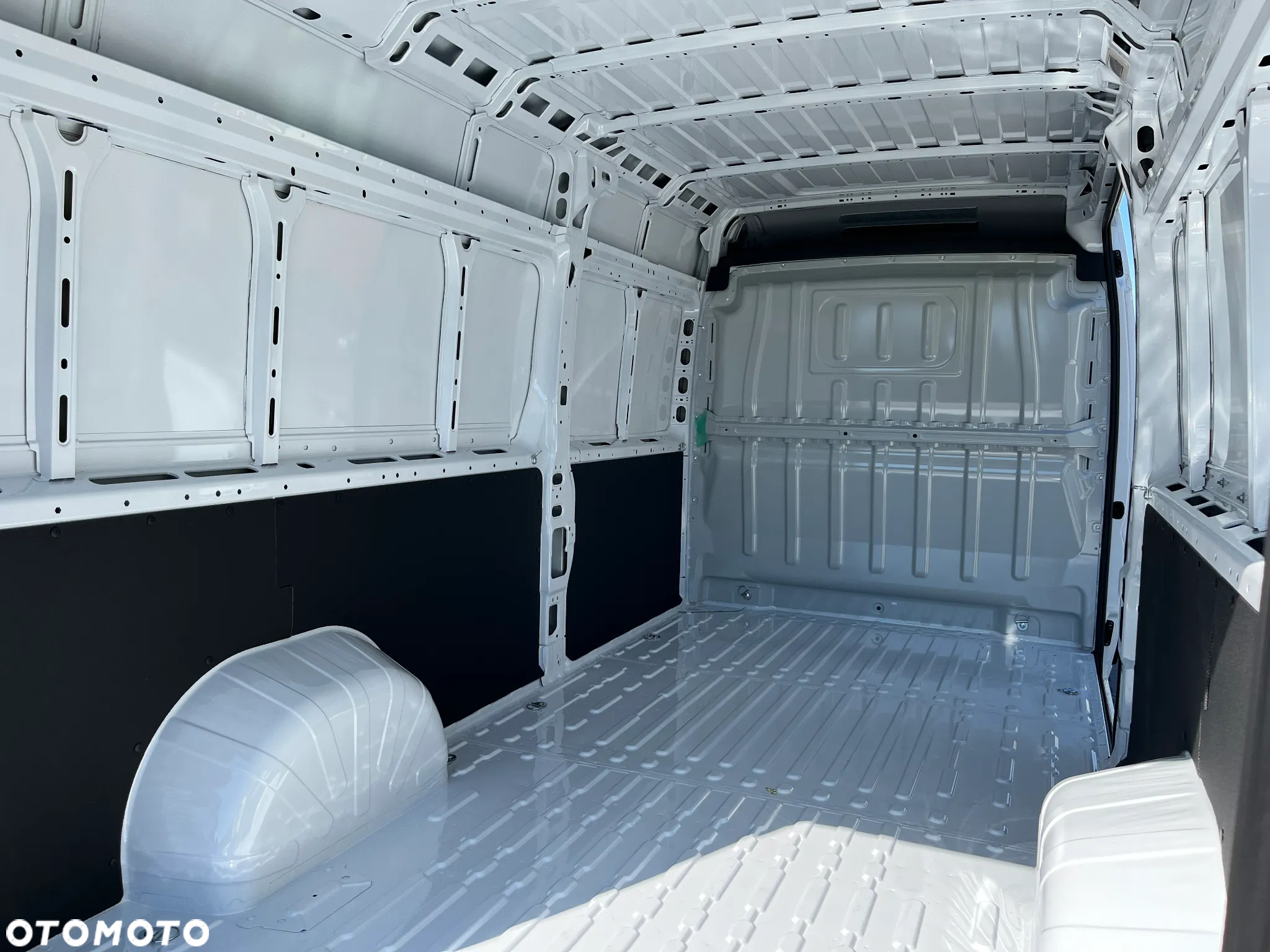 Opel Movano - 10