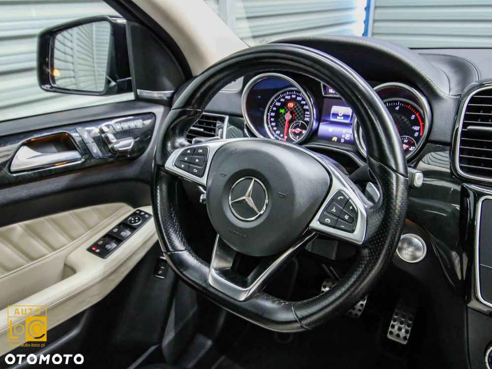 Mercedes-Benz GLE 350 d 4Matic 9G-TRONIC AMG Line - 29