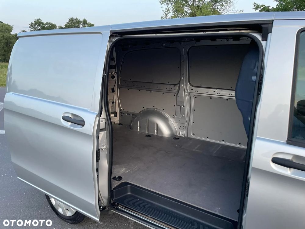Mercedes-Benz Vito - 17